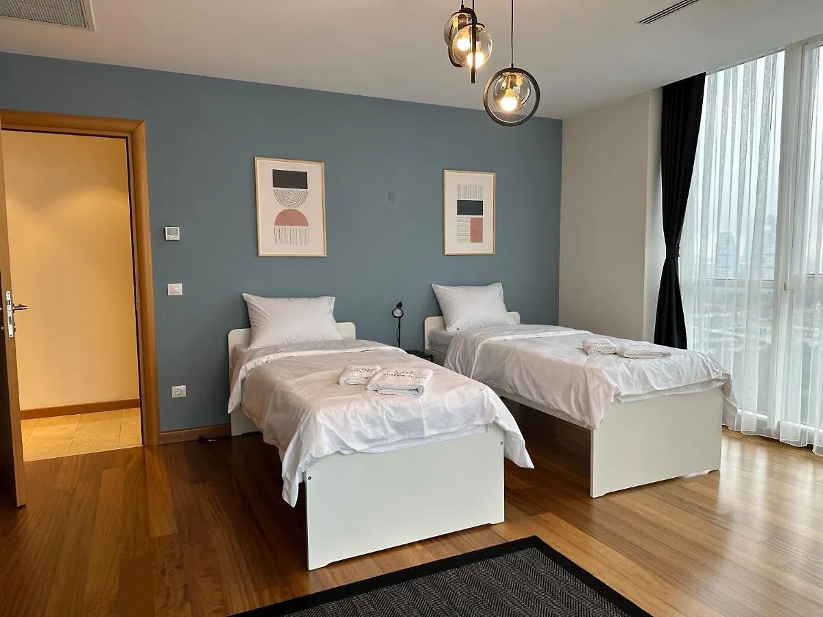 Bright Central 3 Bedroom & 2 Bath Apartment In Mashattan Residence, Maslak Sariyer Istanbul 0*,  Turkey