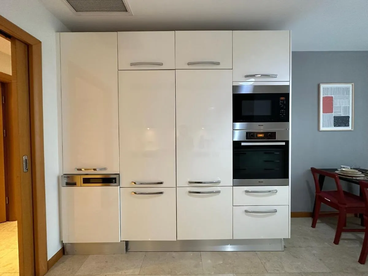 Bright Central 3 Bedroom & 2 Bath Apartment In Mashattan Residence, Maslak Sariyer Istanbul Turkey