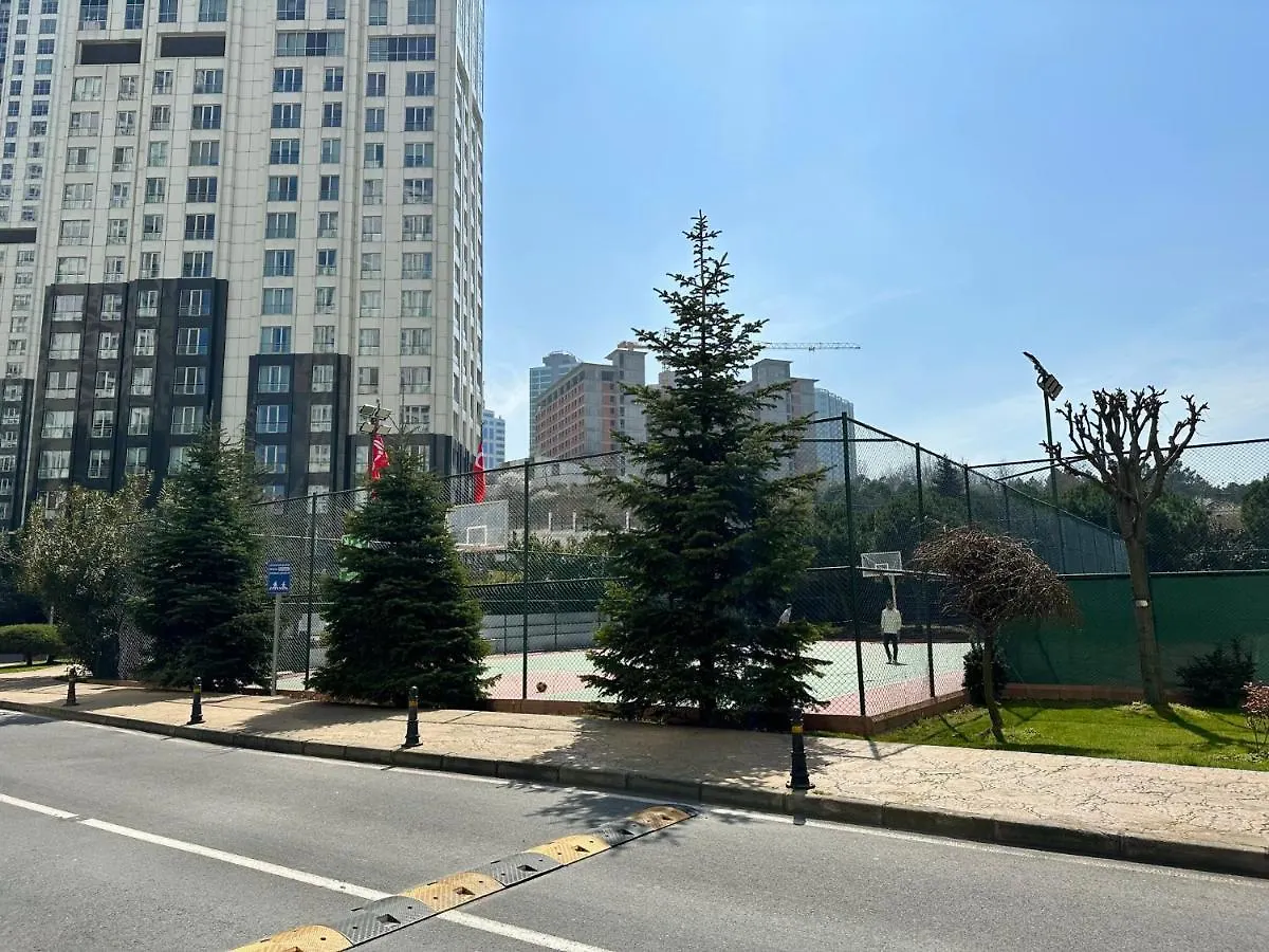 Bright Central 3 Bedroom & 2 Bath Apartment In Mashattan Residence, Maslak Sariyer Istanbul
